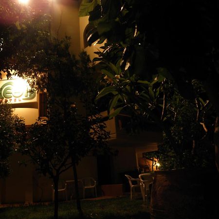 Megim Hotel パレオコラ エクステリア 写真